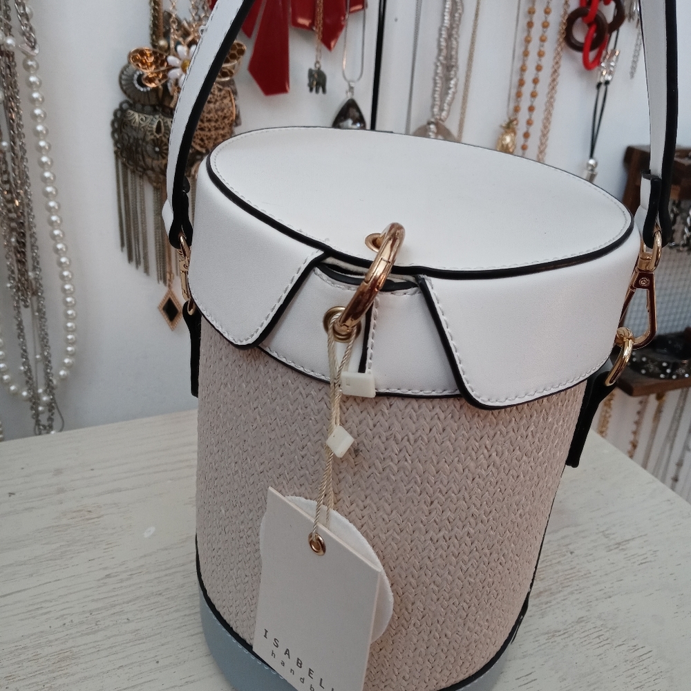 Isabelle bucket style bag